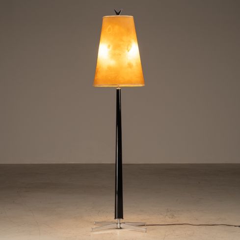 luminária em aço carbono com cúpula