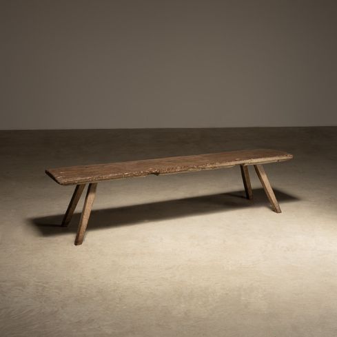 banco rústico em madeira bruta