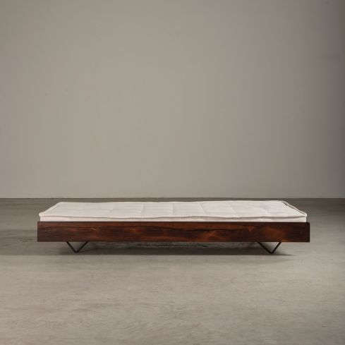 Daybed . Jorge Zalszupin