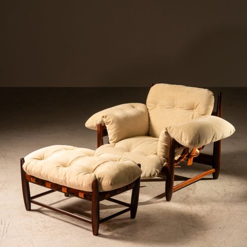 Poltrona "mole" c/ banqueta