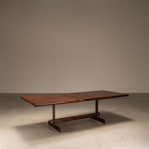 mesa de jantar extensível em jacarandá